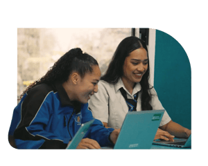quadrent-students-laptops-classroom